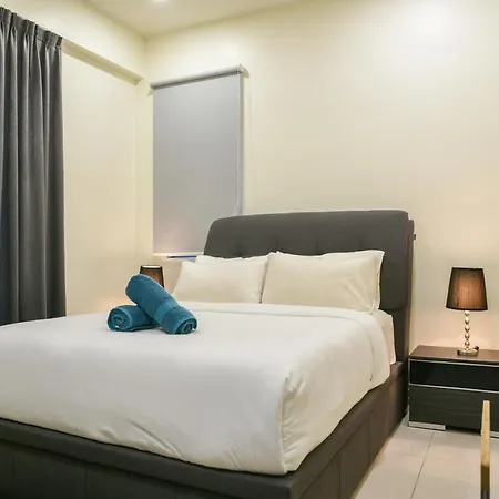 Damen Subang By Widebed Apartment Subang Jaya Exterior photo