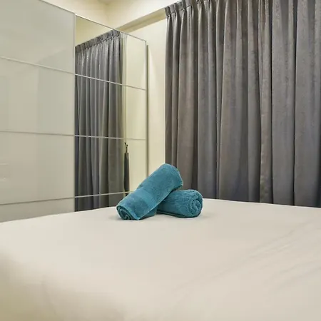 Damen Subang By Widebed Apartment Subang Jaya Exterior photo