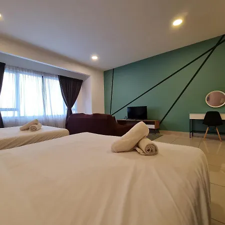 Damen Subang By Widebed Apartment Subang Jaya Exterior photo