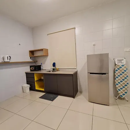 Damen Subang By Widebed Apartment Subang Jaya Exterior photo