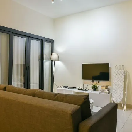 Damen Subang By Widebed Apartment Subang Jaya Exterior photo