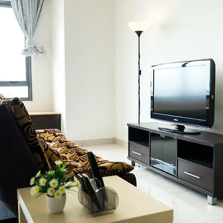 Damen Subang By Widebed Apartment Subang Jaya Exterior photo
