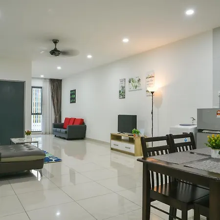 Damen Subang By Widebed Apartment Subang Jaya Exterior photo