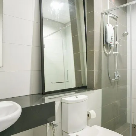 Damen Subang By Widebed Apartment Subang Jaya Exterior photo