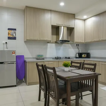 Damen Subang By Widebed Apartment Subang Jaya Exterior photo