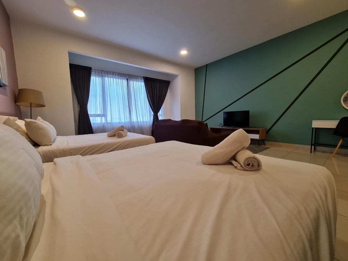 Damen Subang By Widebed * Subang Jaya