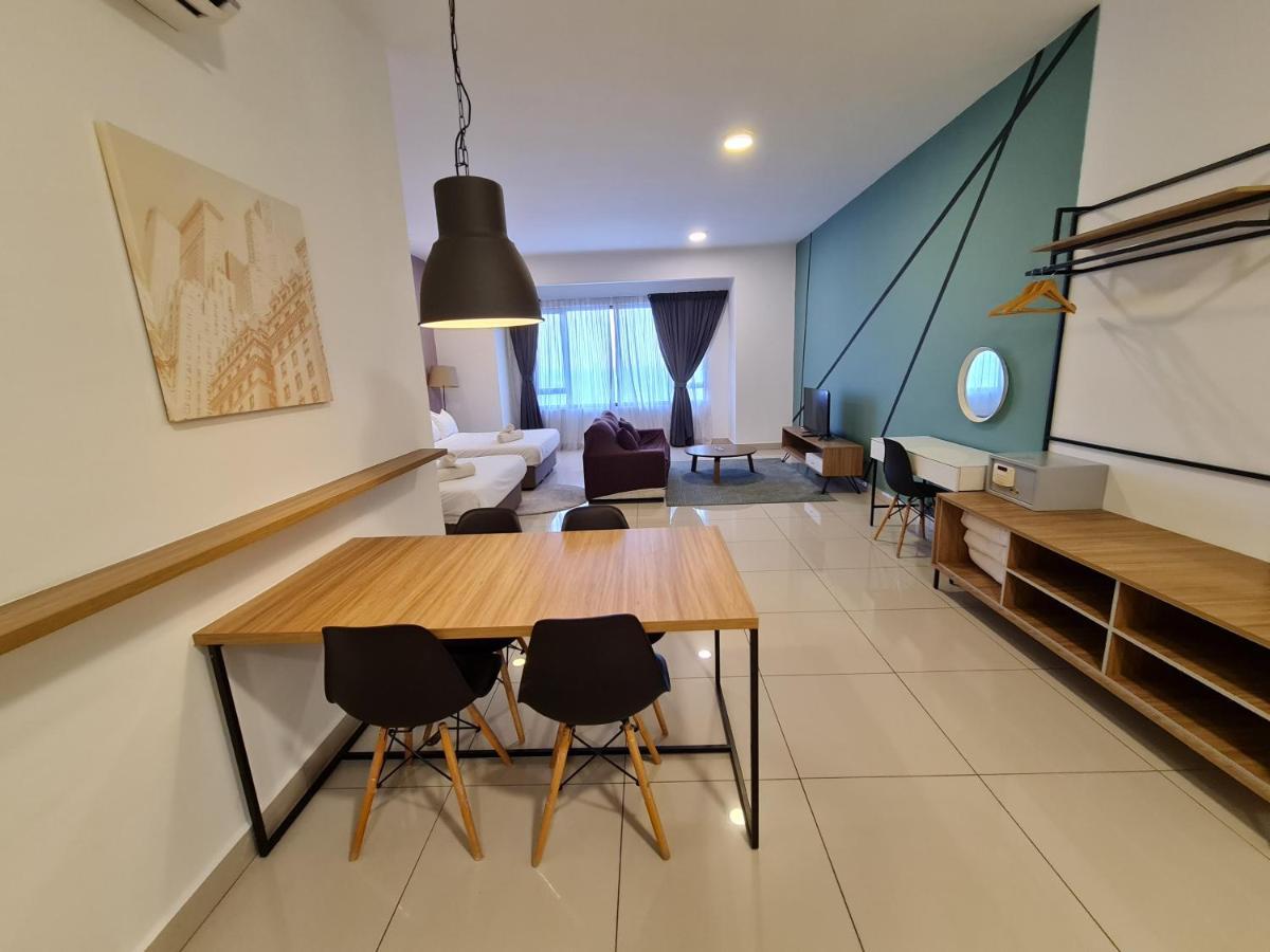 Damen Subang By Widebed * Subang Jaya