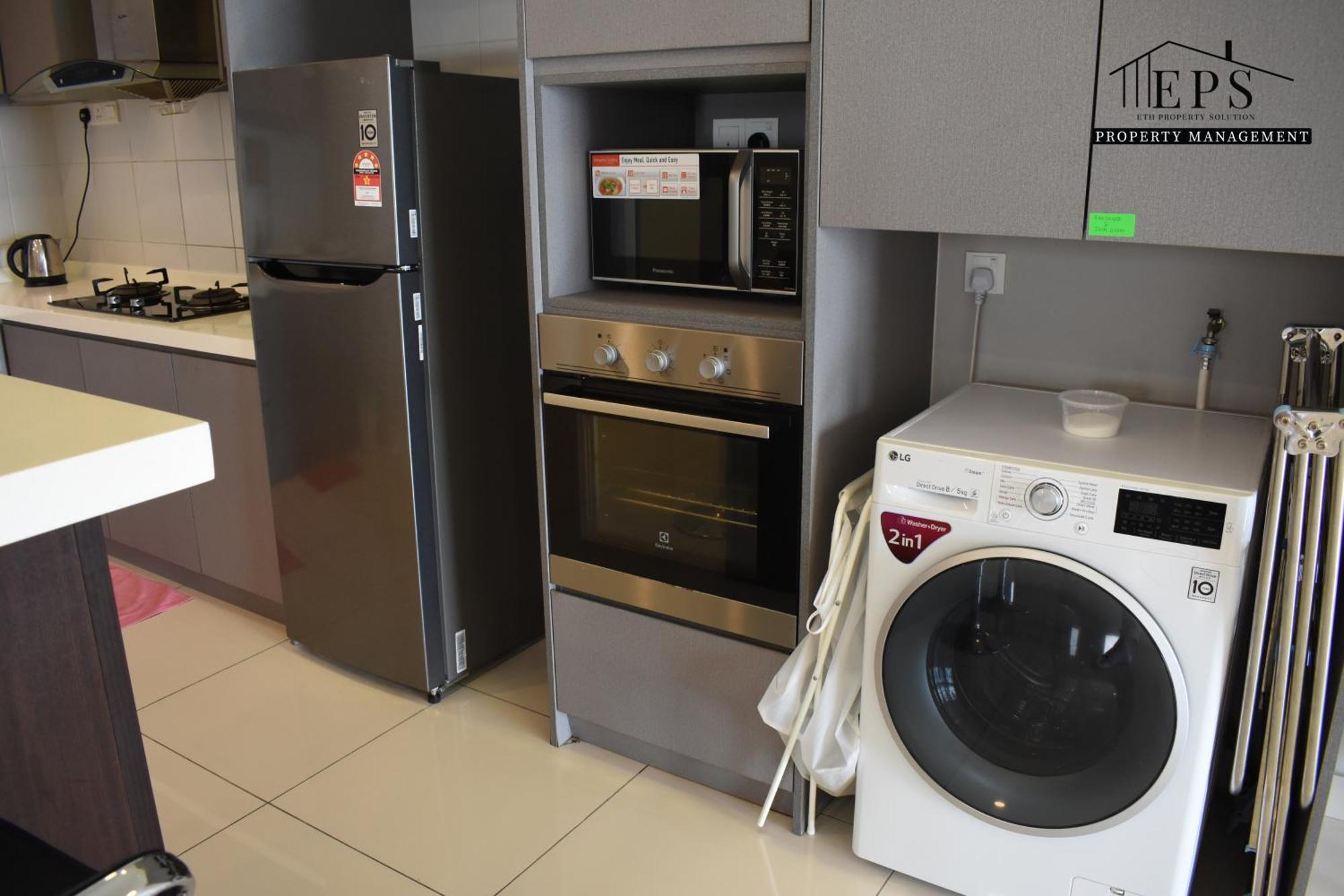 Damen Subang By Widebed Apartment Subang Jaya
