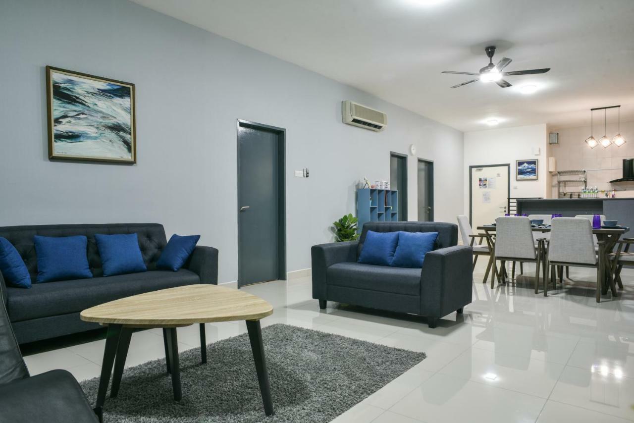 Damen Subang By Widebed * Subang Jaya